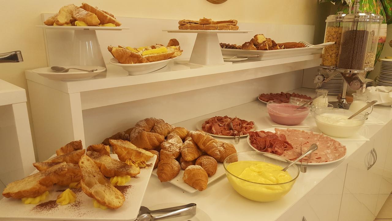 Hotel Gioiosa Cesenatico Luaran gambar